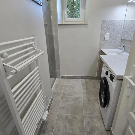 Maison A La Campagne Avec Terrasse, Animaux Acceptes - Fr-1-616-467 * Génis