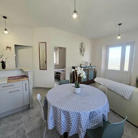 Maison A La Campagne Avec Terrasse, Animaux Acceptes - Fr-1-616-467 Prázdninový dům Génis