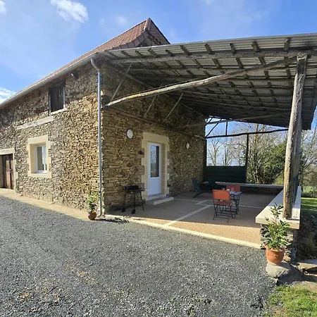 Maison A La Campagne Avec Terrasse, Animaux Acceptes - Fr-1-616-467 *